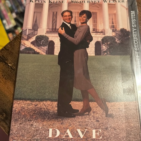 Dave DVD - Picture 1 of 2
